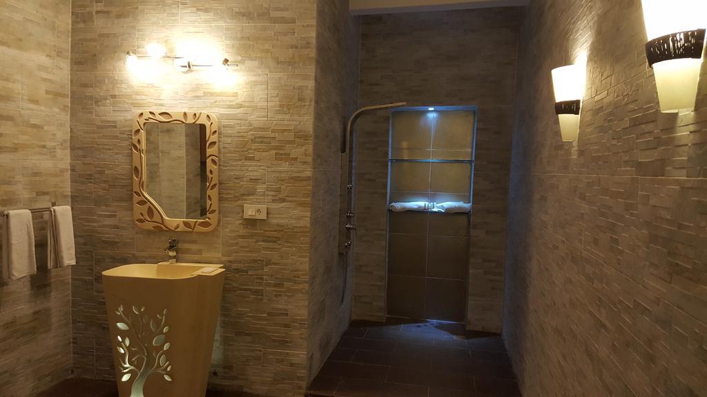 Riviera Taouyah Hotel Конакрі Екстер'єр фото