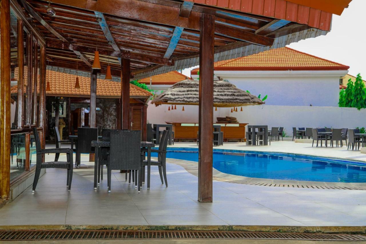 Riviera Taouyah Hotel Конакрі Екстер'єр фото