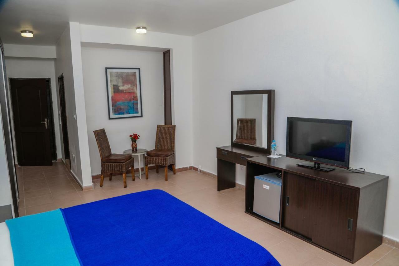 Riviera Taouyah Hotel Конакрі Екстер'єр фото